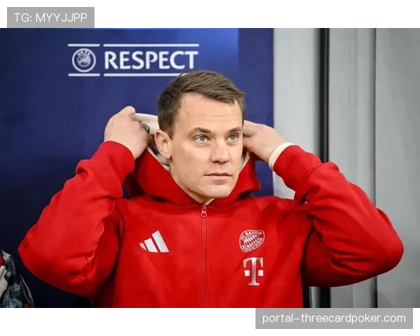 拜仁慕尼黑官方确认，诺伊尔因轻微内收肌问题缺席本轮联赛。